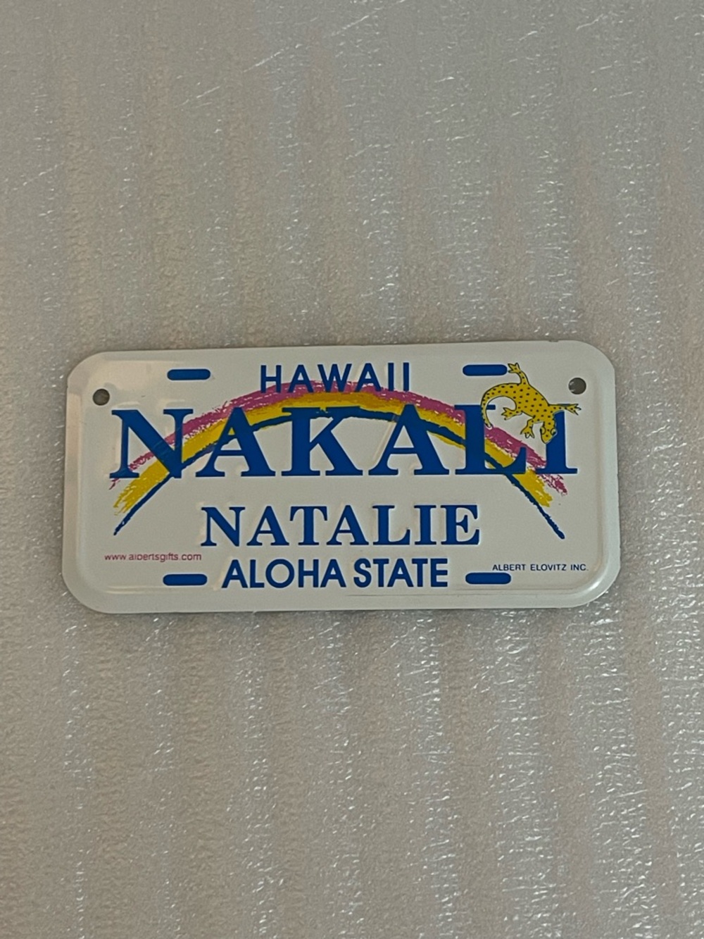 NAKALI Natalie Hawaiian Mini Plate - White with Blue, Yellow & Pink